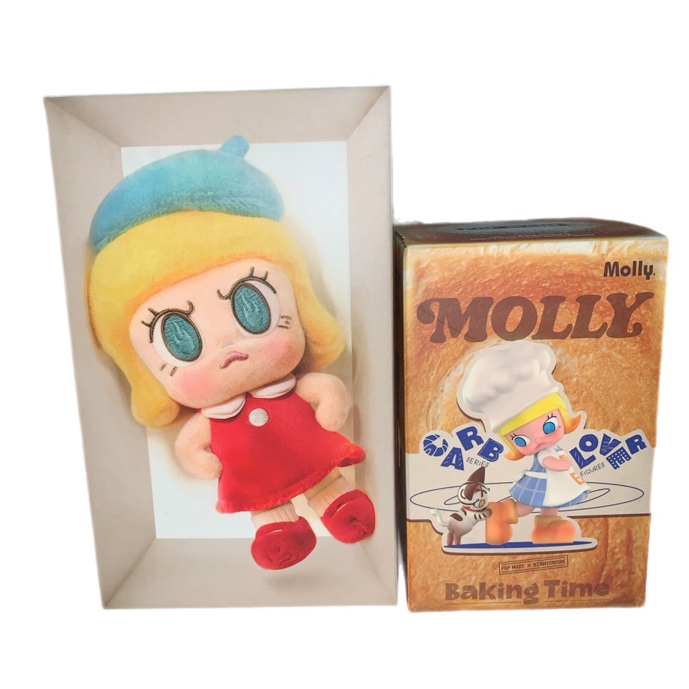 Pop Mart Molly Bundle Angry Molly Lake Blue Fire Carb Lover Elegant Waffle
